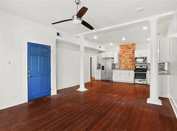 5th image of 819 N Robertson St