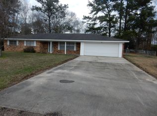1002 S Elm Ave, Collins, MS 39428