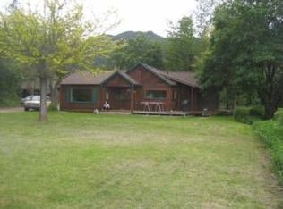 4137 Kane Creek Rd, Central Point, OR 97502