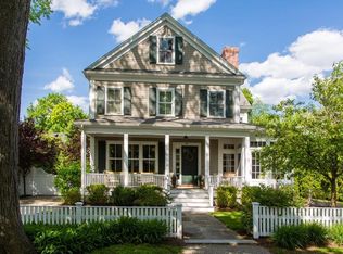 41 Academy Ln, Concord, MA 01742