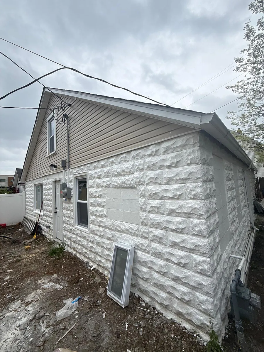 Building Photo - 6211 Aspen Ct