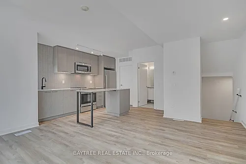 30 Ed Clark Gdns #Townhouse 4 Photo 1
