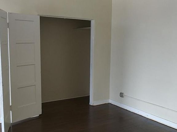 4th image of 901 S Kingsley Dr #512