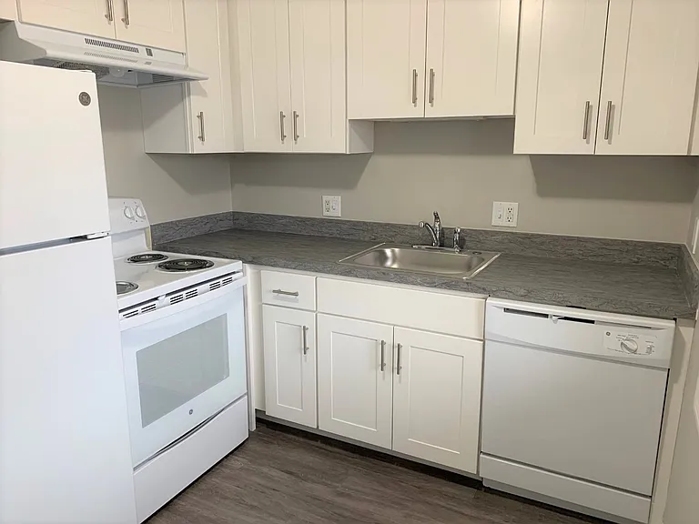 Yarmouth Pointe Apartment Homes — Photo 80