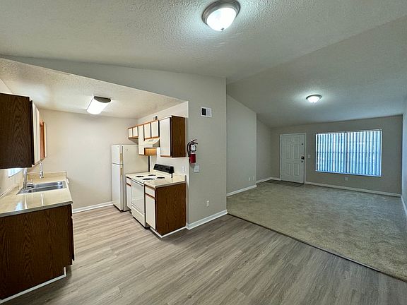 3rd image of 14612 Ivy Chase Ln APT 6
