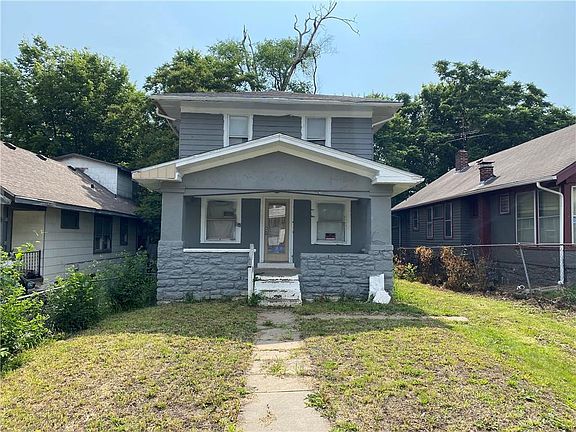 2nd image of 4233 Bellefontaine Ave
