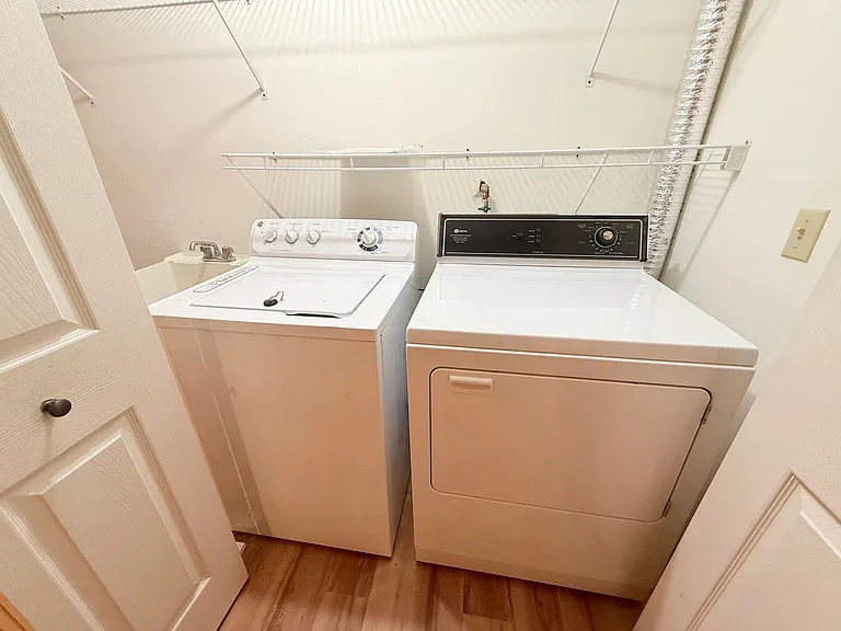 62 Vermont Ave — Photo 13