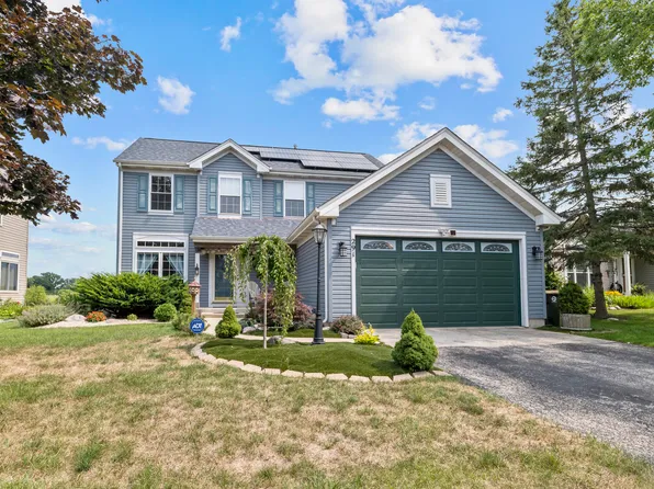 291 S Wildspring Rd, Round Lake, IL 60073