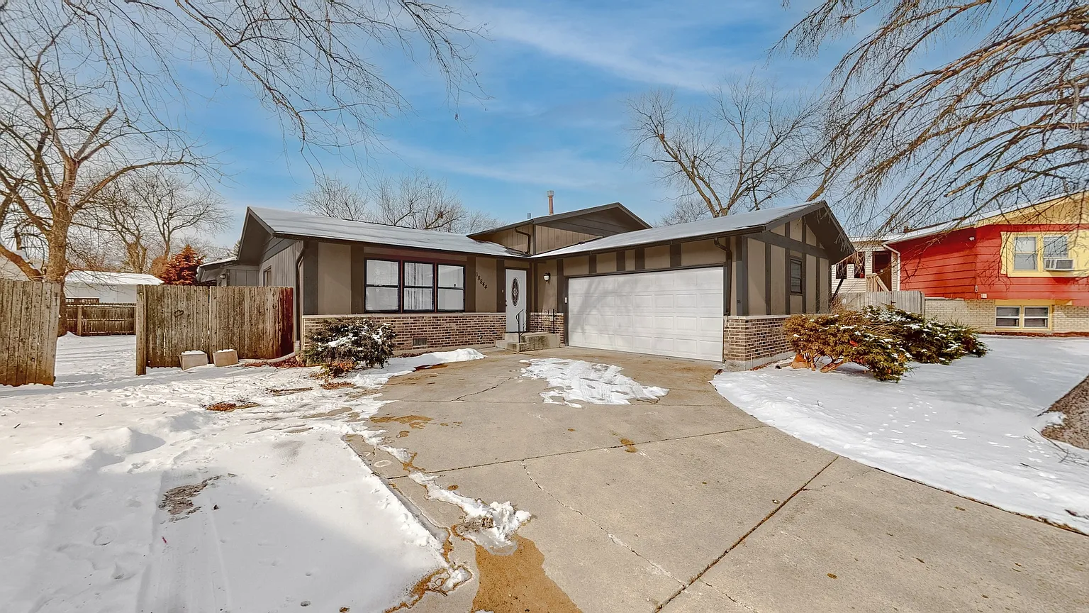 18844 Cedar Ct photo 1