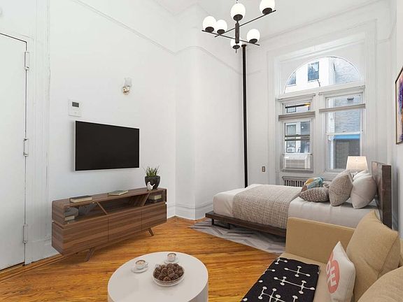 2nd image of 307 E 18th St #1F