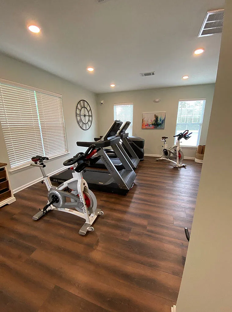 Sunnybrook Pointe — Photo 3