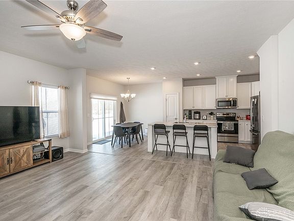 4th image of 7161 Shady Brook Bnd
