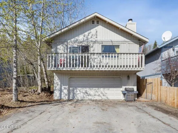 8120 Queen Victoria Dr, Anchorage, AK 99518