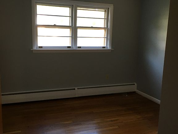 1st bedroom