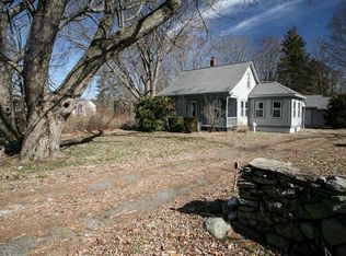 256 Market St, Swansea, MA 02777