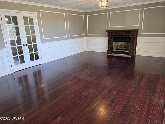 4th image of 486 Lakeshore Dr