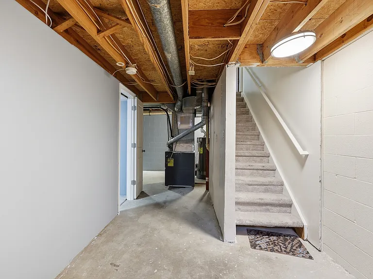 1600 Rock Creek Dr — Photo 36