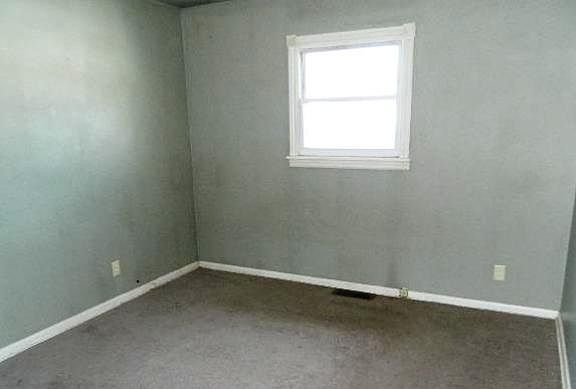 5th image of 4732 Dayton Ct