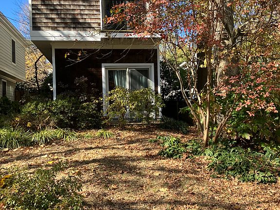 2nd image of 505 Carlisle Dr