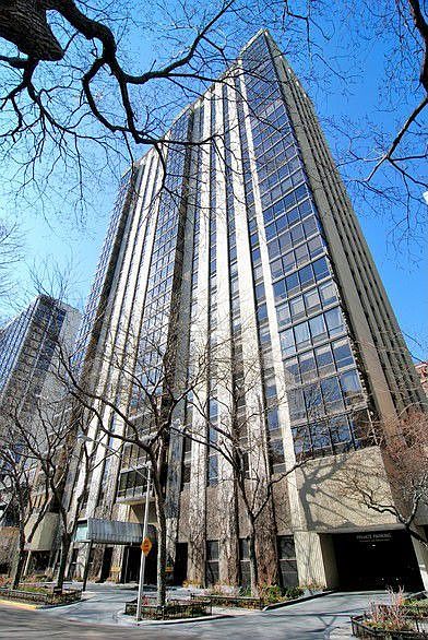 1st image of 100 E Bellevue Pl APT 25A