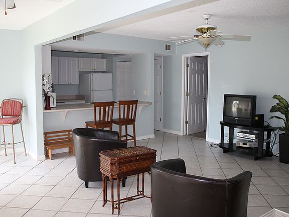 4th image of 4000 Gulf Terrace Dr Unit 129