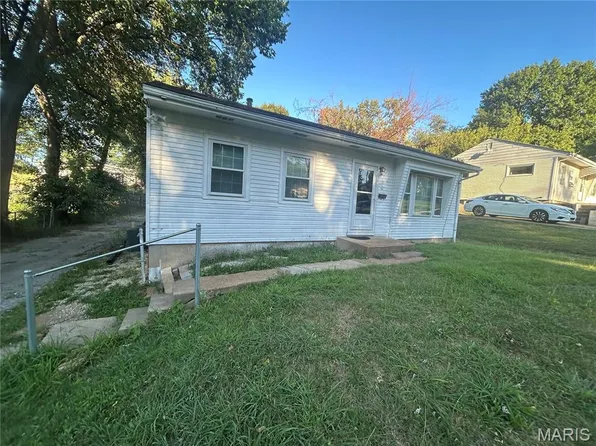 4320 Russet Dr, Saint Louis, MO 63134