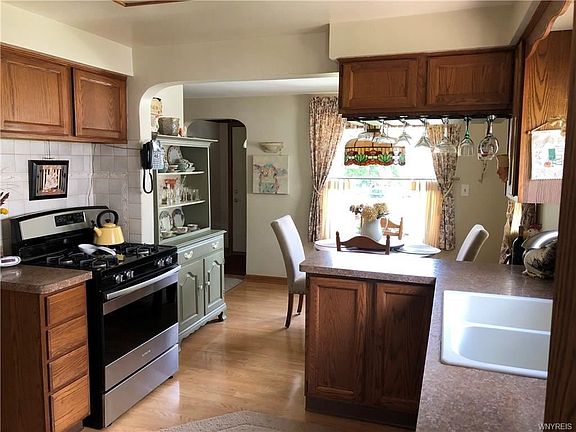 2nd image of 343 Southwood Dr