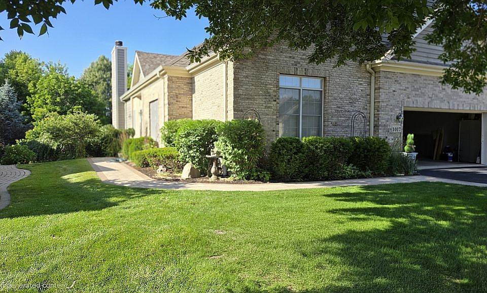 1st image of 1017 Heron Way