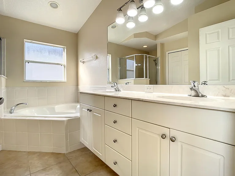 663 Coral Trace Blvd — Photo 9