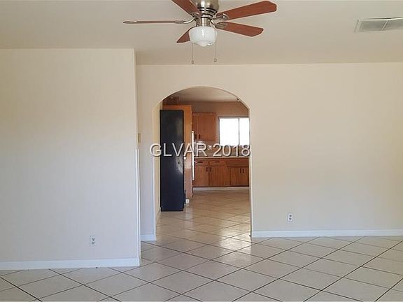 5th image of 3054 Palmdale St