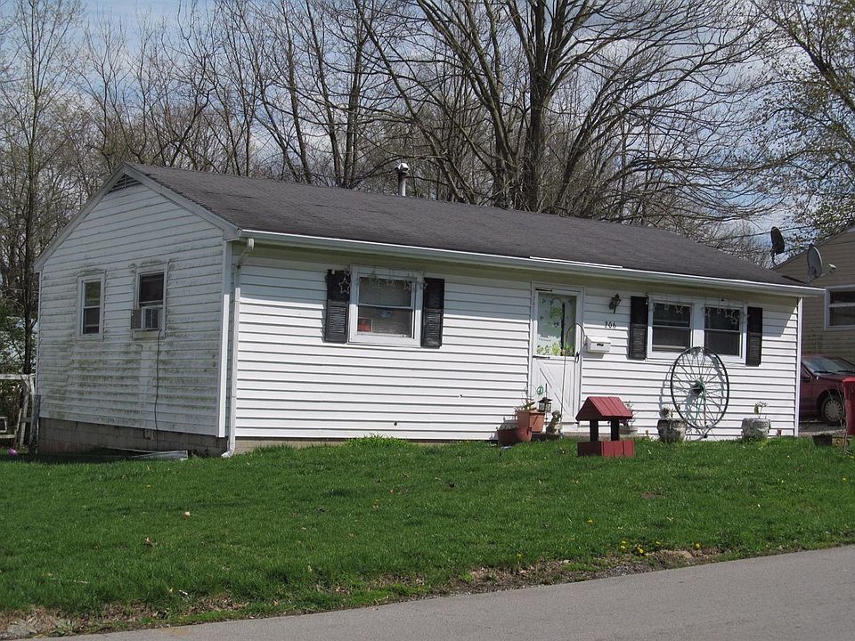 1st image of 206 2nd St