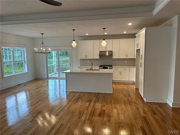 4th image of 8530 Angus Path