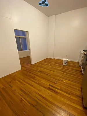 Rented by Fifth & Forever LLC | media 37