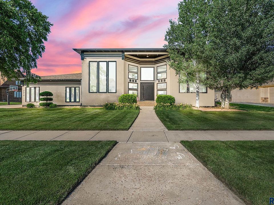 1st image of 7512 S Ridgestone Dr