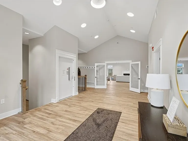 5203 Spruce Rd — Photo 4