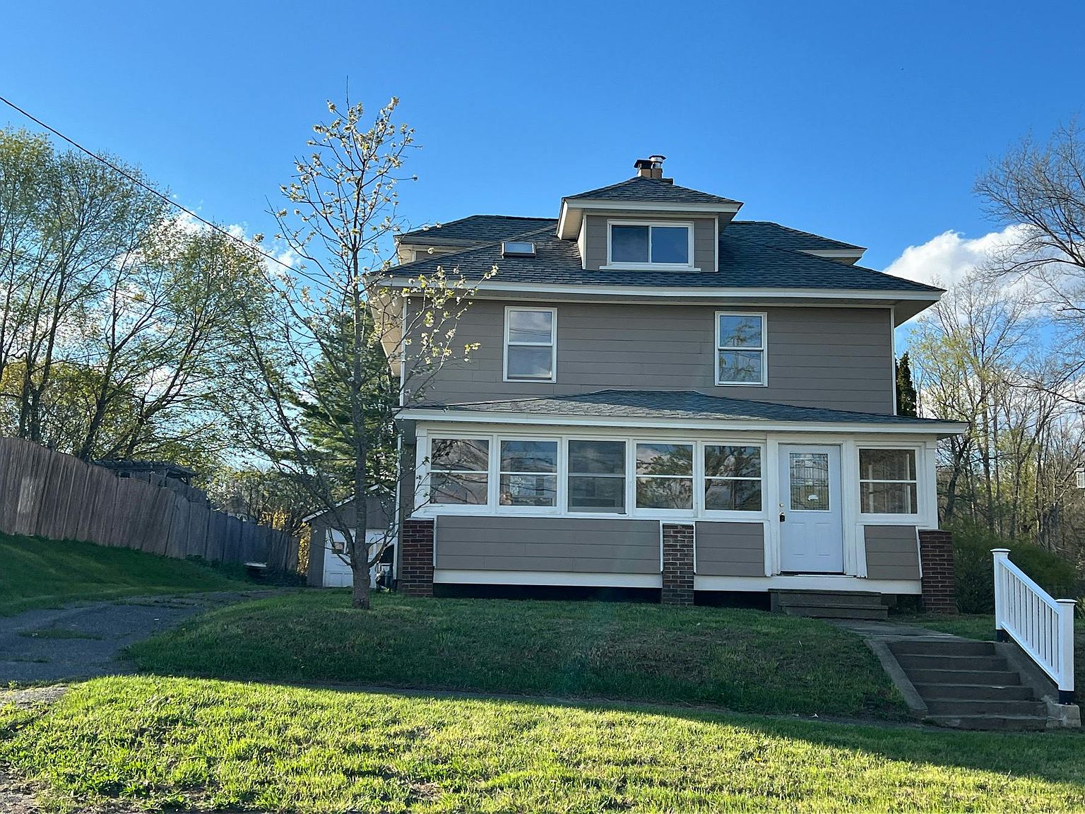 23 Elberon Ave, Pittsfield, MA 01201 Zillow