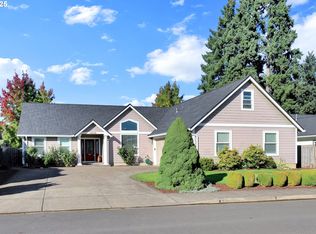 1630 Fairview Pl, Cottage Grove, OR 97424