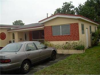 2nd image of 7520 Miramar Blvd