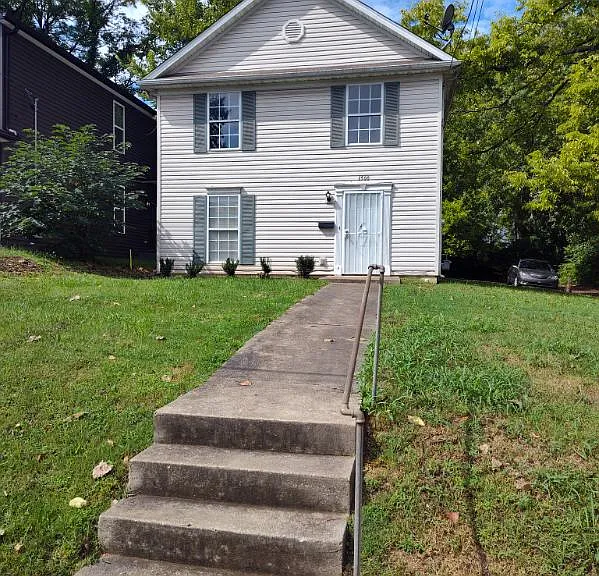 1500 S Hancock St — Photo 1