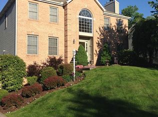 605 Golden Ridge Ct, Cranberry Township, PA 16066