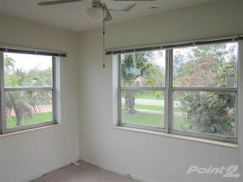 5th image of 1326 NW 9th Ter