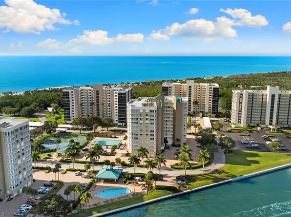 21 Bluebill AVE #904B, NAPLES, FL 34108