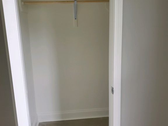 5th image of 118 Duhon St