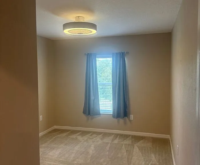633 Ogelthorpe Dr — Photo 23