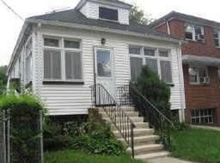 22 Medbourne Ave, Irvington, NJ 07111