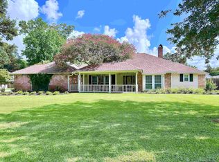 3328 Tezcucco Dr, Baton Rouge, LA 70820