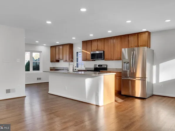 4224 Kinmount Rd, Lanham, MD 20706