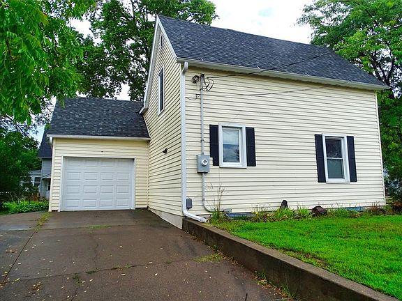 4th image of 402 E Prospect Street
