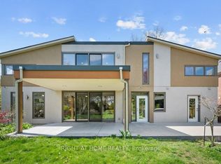 704 Cedar Ave, Burlington, ON L7T 2R7