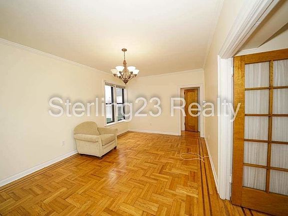 4th image of 31-40 42nd St #1R